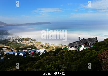 Eine wunderschöne Aussicht von Noordhoek Beach in der Nähe von Cape Town, Südafrika. Stockfoto