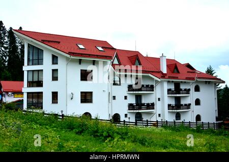 Restaurant und Hotel in Poiana Brasov. Brasov ist eine Stadt in Siebenbürgen, Rumänien, in der Mitte des Landes. 300.000 Einwohner. Stockfoto