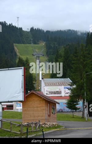 Restaurant und Hotel in Poiana Brasov. Brasov ist eine Stadt in Siebenbürgen, Rumänien, in der Mitte des Landes. 300.000 Einwohner. Stockfoto