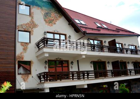 Restaurant und Hotel in Poiana Brasov. Brasov ist eine Stadt in Siebenbürgen, Rumänien, in der Mitte des Landes. 300.000 Einwohner. Stockfoto