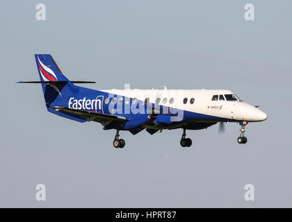 Eastern Airways BAe Jetstream 41 G-MAJL landet auf dem Flughafen Southampton Stockfoto