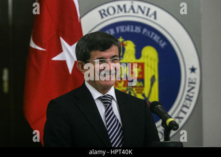 Bukarest, Rumänien, 3. Juli 2009: Türkischen Außenminister Ahmet Davutoglu in einer Presse-Konferenz in Bukarest. Stockfoto