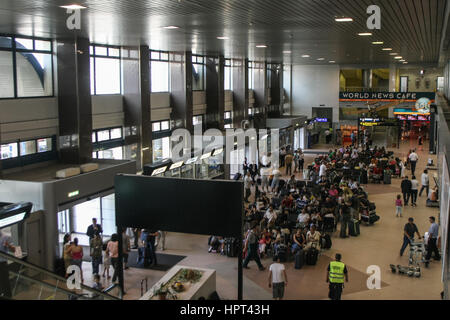 Bukarest, Rumänien, 14. August 2009: Henry Coanda international Airport. Stockfoto