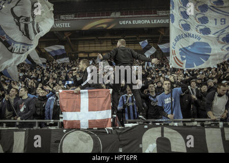 Kopenhagen, Dänemark. 23. Februar 2017. FC Copenhagen Fans während der Europa League 32 Spiel zwischen FC Kopenhagen und Ludogorets Razgrad bei Telia Parken zu sehen. Bildnachweis: Gonzales Foto/Alamy Live-Nachrichten Stockfoto