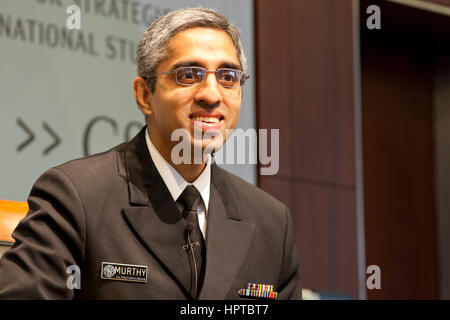 24. Februar 2017, Washington, DC USA: Uns Surgeon General Dr. Vivek H. Murthy aktuelle US-medizinische Fragen, bespricht mit Schwerpunkt auf den Ausbruch der Verschreibung opioid-Epidemie. Stockfoto