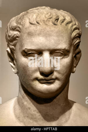 Büste des Kaisers Domitianus - Domitian (Titus Flavius Caesar Domitianus 51 –96 Kaiser von Rom von 81 bis 96. Er war der jüngere Bruder des Titus und Sohn des Vespasian, Roman. Stockfoto