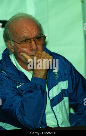 MARIO ZAGALLO brasilianischer FUßBALLTRAINER 18. Februar 1998 Stockfoto