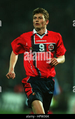 TORE André FLO Norwegen & CHELSEA FC 27. Februar 1998 Stockfoto