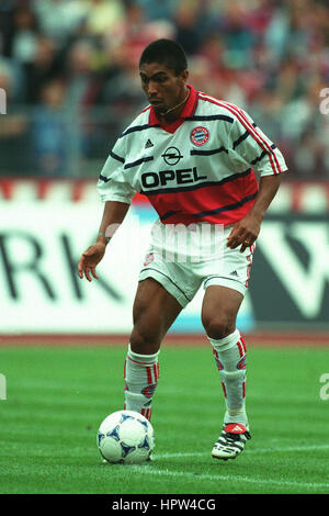 GIOVANE ELBER BAYERN MUNCHEN FC 27. August 1998 Stockfoto