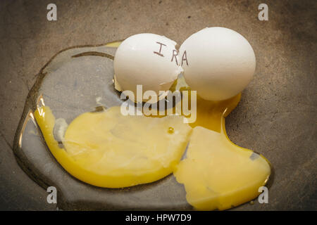 IRA gebrochen Notgroschen Konzept Stockfoto