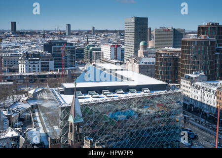 Copenhagen Winter Stadtbild nach Schnee aus dem Rathausturm genommen westlich über DI Gebäude und Radisson Blu Royal Hotel in Richtung Vesterbro angesehen. Stockfoto