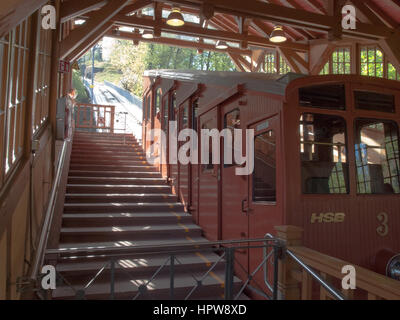 Heidelberg, Deutschland - 20. April 2015: Bergbahn Kormarkt-Schlossticket, Koenigstuhl Stockfoto