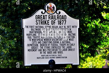 Baltimore, Maryland - 23. Juli 2013: Große Railroad Strike 1877 historische Markierung * Stockfoto