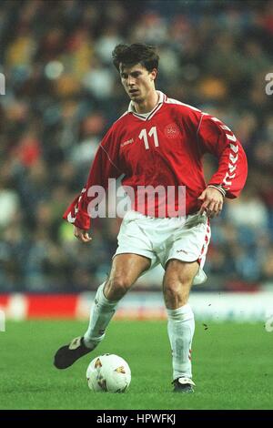 BRIAN LAUDRUP Dänemark & GLASGOW RANGERS FC 9. April 1998 Stockfoto