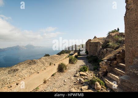 Ruinen von Cabo Tinoso Cartagena Waffen in der Nähe von Mazarron Murcia Spanien am sonnigen Tag. Stockfoto