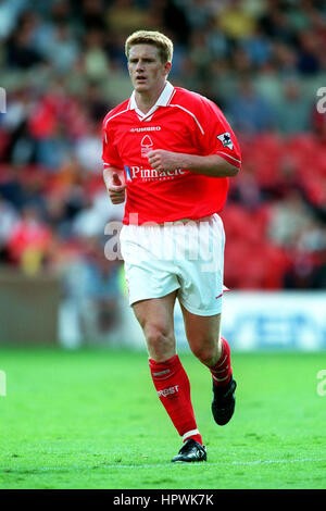 CRAIG ARMSTRONG NOTTINGHAM FOREST FC 22. August 1998 Stockfoto