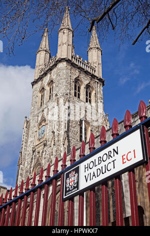 Stadt von London St Grab-ohne-Newgate, "die Glocken von Old Bailey" auf Holborn Viaduct Stockfoto