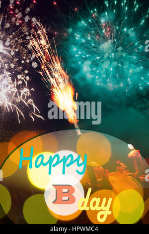 happy Birthday card Design mit Feuerwerk und Kuchen Kerzen, Mischtechnik abstrakte Stockfoto