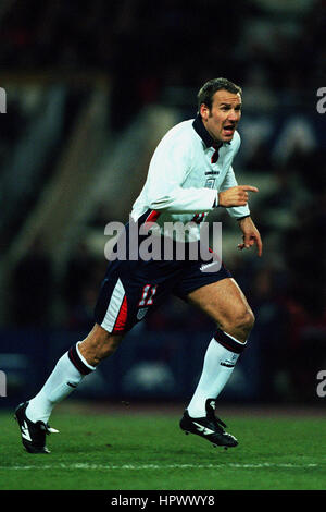 PAUL MERSON ENGLAND & ASTON VILLA FC 18. November 1998 Stockfoto