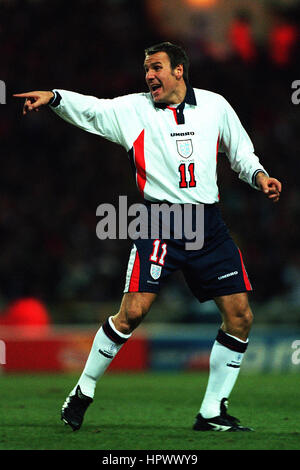 PAUL MERSON ENGLAND & ASTON VILLA FC 18. November 1998 Stockfoto