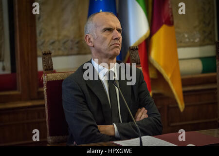 Rom, Italien. 24. Februar 2017. Stefano Bina bei der Unterzeichnung des Memorandum of Understanding mit Assobioplastiche auf dem Kapitol. Bildnachweis: Andrea Ronchini/Pacific Press/Alamy Live-Nachrichten Stockfoto