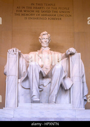 Abraham Lincoln-Statue, Lincoln Memorial, West Potomac Park, Washington DC, Vereinigte Staaten von Amerika Stockfoto