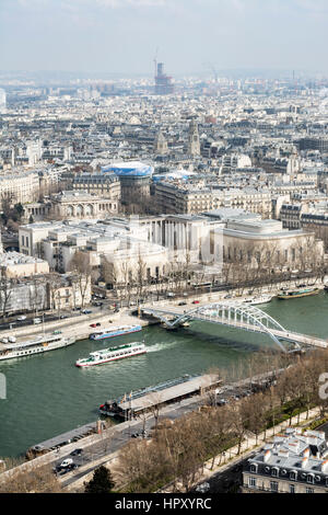 Der Fluss seine angesehen vom Eiffelturm, UNESCO World Heritage Site, Ile-de-France, Paris, Frankreich Stockfoto