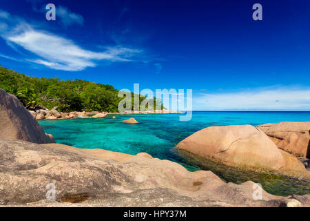 Schöne Aussicht auf Anze Lazio Strand in Praslin, Seychellen Stockfoto