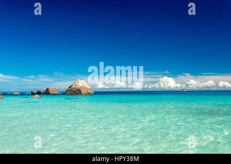 Schöne Aussicht auf Anze Lazio Strand in Praslin, Seychellen Stockfoto