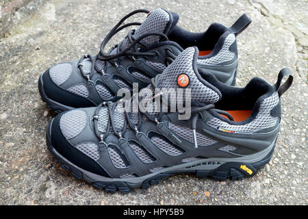 Ein paar neue Merrell Wanderschuhe Stockfoto