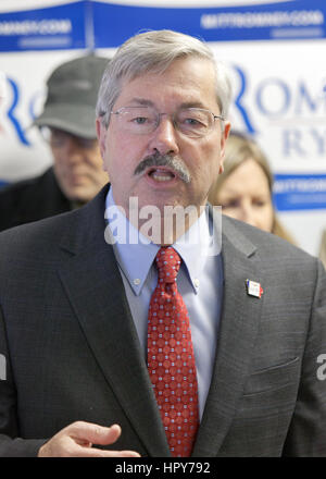 Iowa Gouverneur Terry Branstad, die längste Umhüllung Gouverneur in der amerikanischen Geschichte, besuchen die Stadt Burlington. US-Botschafter in China. Stockfoto