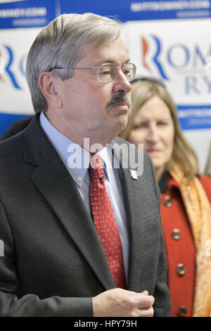 Iowa Gouverneur Terry Branstad, die längste Umhüllung Gouverneur in der amerikanischen Geschichte, besuchen die Stadt Burlington. US-Botschafter in China. Stockfoto