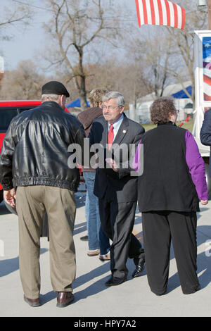 Iowa Gouverneur Terry Branstad, die längste Umhüllung Gouverneur in der amerikanischen Geschichte, besuchen die Stadt Burlington. US-Botschafter in China. Stockfoto