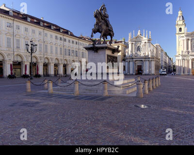 Reiterdenkmal zu Ehren von Herzog Emanuele Filiberto platziert in Piazza San Carlo Turin Stockfoto