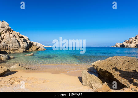 Cala Spinosa Strand wenig am Capo Testa, Santa Teresa di Gallura, Sassari, Sardinien, Italien Stockfoto