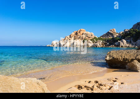 Cala Spinosa Strand wenig am Capo Testa, Santa Teresa di Gallura, Sassari, Sardinien, Italien Stockfoto