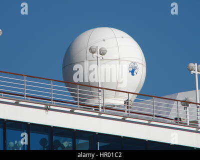 New Orleans, USA - 23. Juni 2011: Azamara Quest, touristische Liner im Hafen. Großen touristischen Schiff Stockfoto