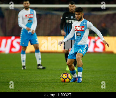 Neapel, Italien. 25. Februar 2017. Lorenzo Insigne während der italienischen Serie A-Fußballspiel zwischen SSC Napoli und Atalanta im Stadion San Paolo. Atalanta schlägt Napoli im Stadio San Paolo mit 2 Toren von Caldara. Bildnachweis: Guido Klavier/Pacific Press/Alamy Live-Nachrichten Stockfoto