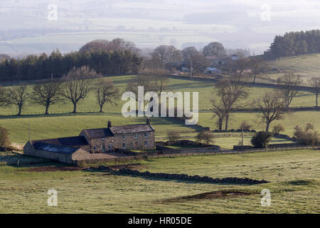 Der Hadrianswall: der Blick auf die Süd-östlich von in der Nähe von Kalkstein-Ecke, mit Blick auf niedrige Teppermoor und North Tyne Valley jenseits Stockfoto