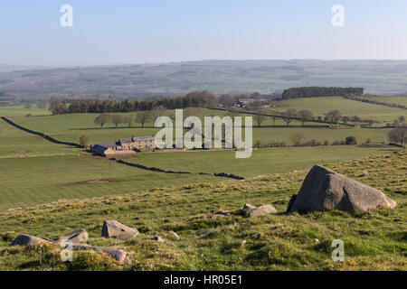 Der Hadrianswall: der Blick auf die Süd-östlich von in der Nähe von Kalkstein-Ecke, mit Blick auf niedrige Teppermoor und North Tyne Valley jenseits Stockfoto