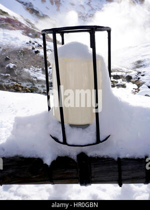 Candle-light in den Winterwald, Laterne ist Lichter im ...