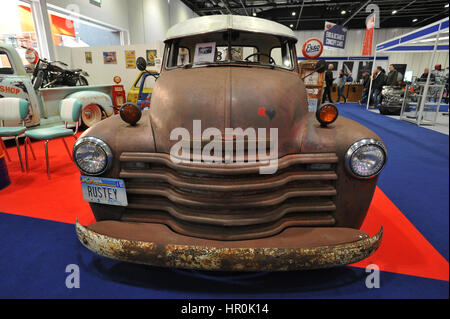 Ein 1948 Chevrolet Pick Up Truck, den Spitznamen "Rusty" auf dem Display an der London Classic Car Show im ExCel London stattfindet.  Mehr als 800 der schönsten Oldtimer der Welt sind auf dem Display auf der Messe von Vintage Vorkriegs-Tourer bis hin zu einem modernen Konzeptautos.  Die Show bringt rund 33.000 Besucher. von bis schwere Benzin Köpfe Menschen lieben einfach schöne klassische Fahrzeuge. Stockfoto