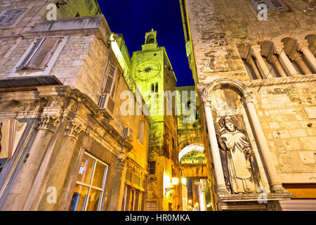 Straße Od alten Split Steinarchitektur Abend Blick, Dalmatien, Kroatien Stockfoto