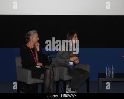 Dublin, Irland. 25. Februar 2017. Schauspieler Tristan Göbel, zusammen mit seiner Mutter nach seinem Film "Tschick" von zwei jungen, die mit bei der Dublin International Filmfestival 2017 Credit Spaß: Reinhard Doberstein/Alamy Live News Stockfoto