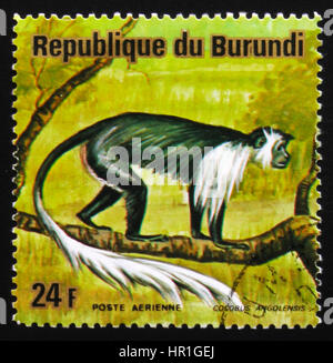 Moskau, Russland - 19. Februar 2017: Eine Briefmarke gedruckt von Burundi zeigt Colobus Affen Angola angolanischen schwarz-weißen Stummelaffen oder angolanischen Colobus (Colob Stockfoto