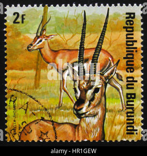 Moskau, Russland - 19. Februar 2017: Eine Briefmarke gedruckt von Burundi zeigt Thomson es Gazelle (Eudorcas Thomsonii), Serie Tiere Burundi, ca. 1975 Stockfoto