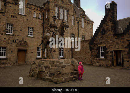 National War Museum Edinburgh Castle Earl Haig Statue Skulptur im Krankenhaus Square Stockfoto