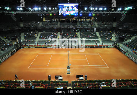 Cluj-Napoca, Rumänien-17. April 2016: Menge von Menschen, die ihre Favoriten zu unterstützen, während eine Fed-Cup-Tennis-Match im Welt Cup Play-Offs, Rumänien vs Stockfoto