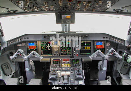 Flugzeug innen, Cockpit-Ansicht innerhalb der airliner Stockfoto