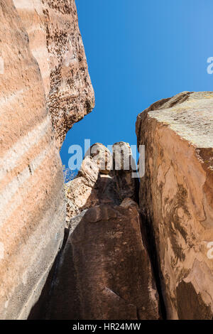 Felswände bei Kletterern beliebt; Penitente Canyon; Colorado; USA Stockfoto